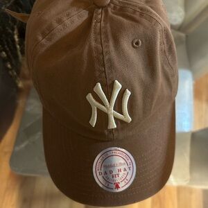 Mitchell & Ness Brown Cap with Cream Logo